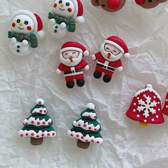Cute Christmas Stud Earrings - Picture 2 of 2